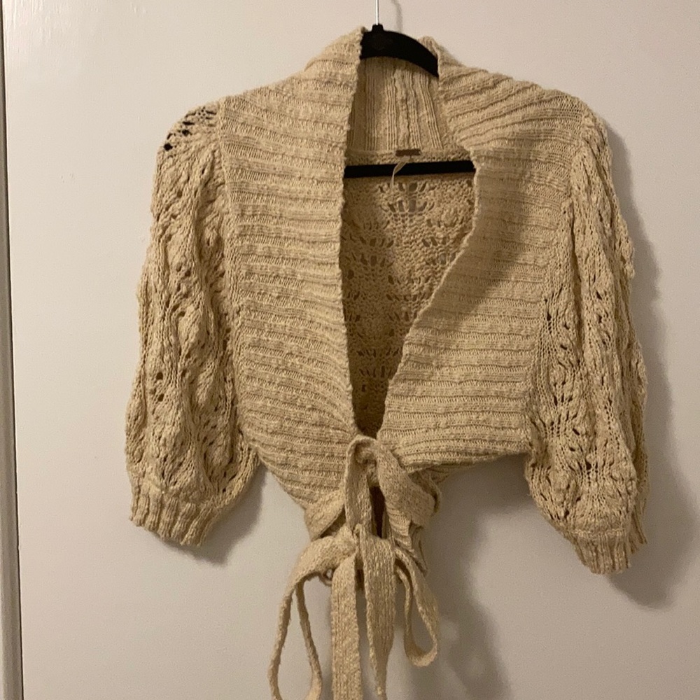 Free People Cropped Crochet Sweater. Size Medium